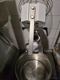 Predam vybavenie kuchyne, jedalne - 2