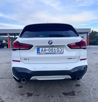 BMW X1 XDrive 20d A/T kompletna servisna historia - 2