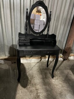 Toaletný stolík čierny - 2