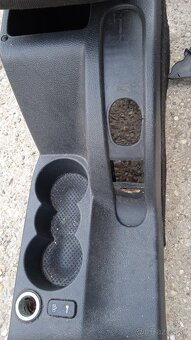 Laktova opierka octavia 2 a skoda yeti - 2