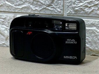 Minolta RIVA zoom 70 …. Fotoaparat …. Kinofilm - 2