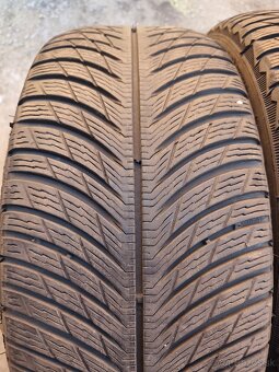 235/45R18 98V Michelin zimné - 2