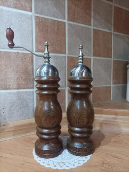 Drevený mlynček na korenie+ soľnička - 2