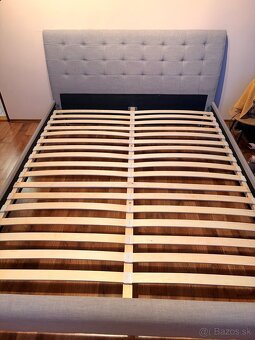 Predám kvalitnu čalúnenu posteľ - 2