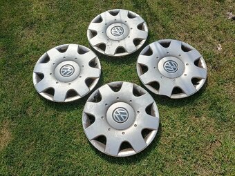 Original puklice VW r16 - 2