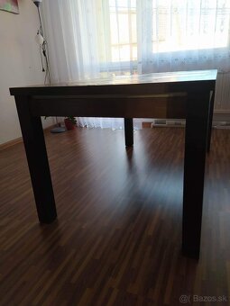 Stôl na predaj - 2