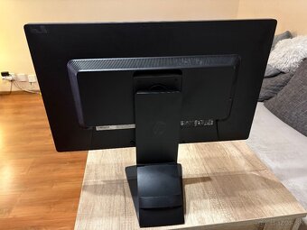 Predam 27 palcovy monitor znacky HP - 2
