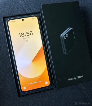 Samsung Galaxy Z Flip 6 256GB Silver shadow - ako nový - 2