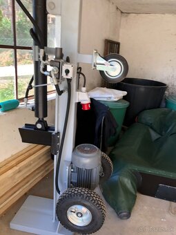 Hydraulicka stiepacka dreva - 2