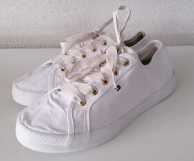 TOMMY HILFIGER Pôv.cena: 69,90Eur Tenisky - 2