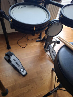Alesis Surge Mesh Special Edition Elektronická bicia sada - 2