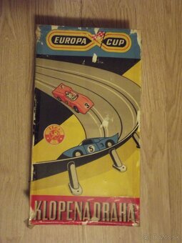 retro klopená dráha - 2