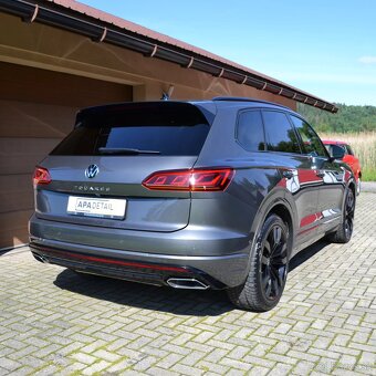 VW Touareg R-line 3.0 V6 210 KW - 2