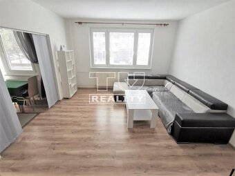 1 IZBOVÝ BYT, ŽILINA-HÁJIK, REKONŠTRUKCIA, BALKÓN, 35m2 - 2