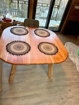 Jedalenský stôl 120cm masív - 2