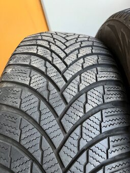 Zimne pneumatiky Firestone Winterhawk 4 215/60 R17 - 2