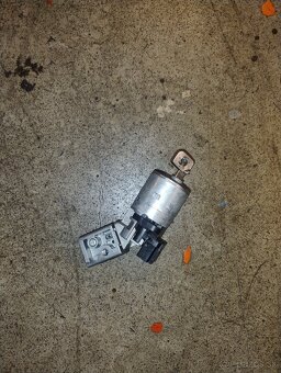 Predám diely na 207 - 2