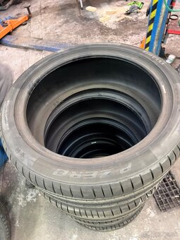 275/35 R21 a 315/35 R21 Pirelli letné - 2