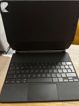 Apple magic keyboard a Apple pencil pro - 2