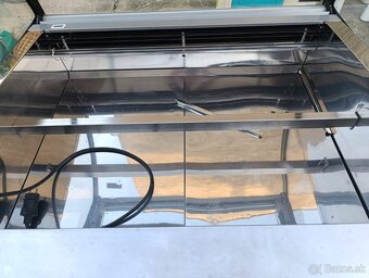 Zmrzlinová vitrína - 2