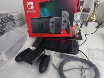 Nintendo switch - 2