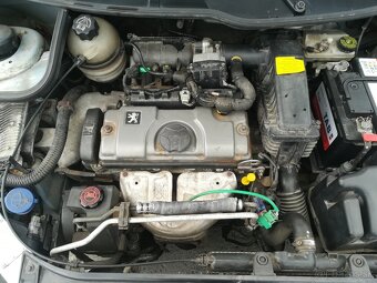 Peugeot 206 1.4 benzin - 2