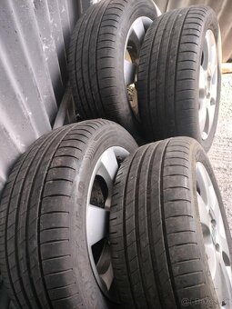 4ks alu disky orig. Škoda 5x112 r16 pneu 205/55 r16 6mm letn - 2