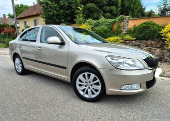 Skoda Octavia 2 1.6 benzin - 2