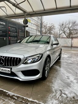 Mercedes-Benz C 300 AMG Line – TOP stav, takmer plná výbava - 2