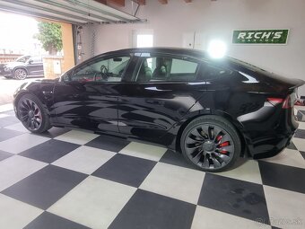 Tesla Performance 4x4 - 2