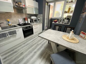 RK EXPRES- na predaj 3 izbový byt v Handlovej. - 2