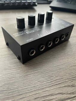 Behringer HA 400 MICROAMP Slúchadlový zosilňovač - 2