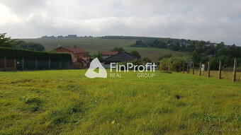 Predám stavebný pozemok 713m2 v Lehote pri Nitre. - 2