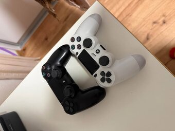 predám ovládac playstation 4 - 2