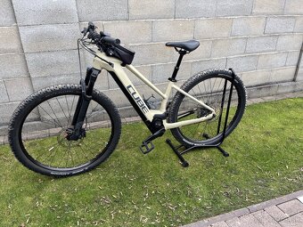 Cube Reaction Hybrid Race veľkosť "M" - 2