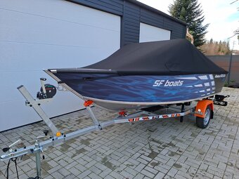 Motorový čln BREMA 435 V - 2