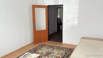 Prenajom 1-izboveho bytu - 2