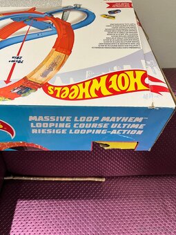 Hot wheels massive loop mayhem dráha - 2