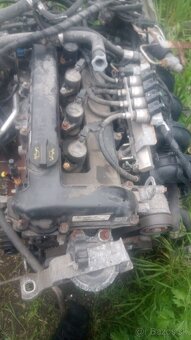 Ford 2,0 benzín - 2