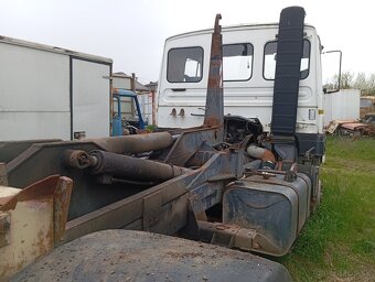 LIAZ 300 18.23 HAKOVY NOSIC KONTAJNEROV CTS - 2
