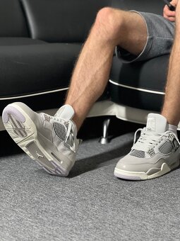 Nike Air Jordan 4 Retro "Frozen Moments" - 2