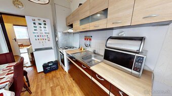 (REZERVOVANÉ) 2-IZBOVÝ BYT S LOGGIOU, KRÁSNY VÝHĽAD, 50m2, R - 2