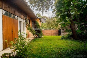 PREDAJ: Drevenica pri Ždiarskom potoku s príjemnou verandou, - 2