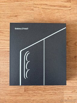 Samsung Galaxy Z Fold7 256GB Modrá - 2