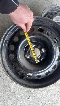 Predám disky 4x100, R13. V slušnom stave, vhodné aj na vozik - 2