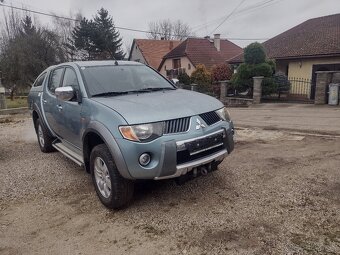 MITSUBISHI L200 2.5 TDI 4X4 MOD ROK 2007 - 2