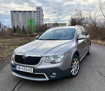 Škoda Superb Combi Scout 4x4 2.0 TDI 103kw DSG+ F1 2013 - 2