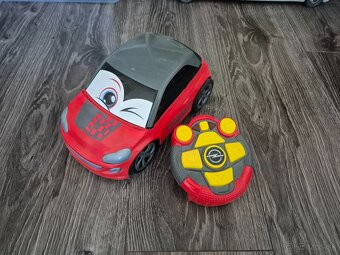 Predám auto na diaľkové ovládanie. - 2