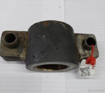 Držiak predný CARRARO - 2