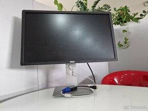 LCD Monitor DELL P2414H 24" palcovy - 2